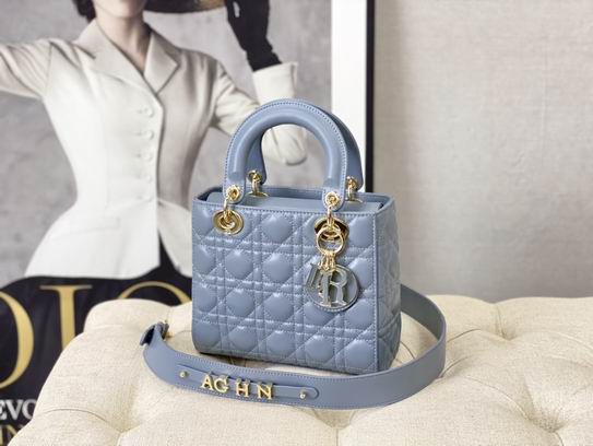 Dior Lady M0539 20x16.5x8cm wo (1)