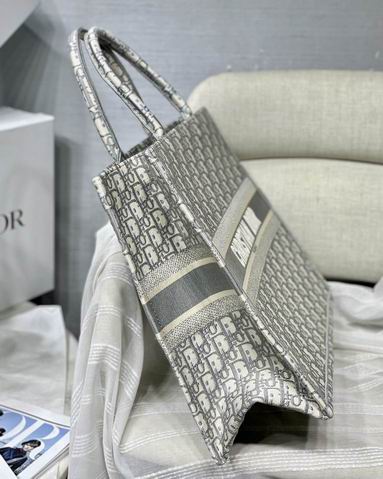 Dior M1286 41.5x38x18cm yz (2)