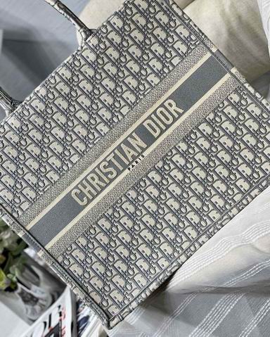 Dior M1286 41.5x38x18cm yz (8)