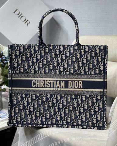 Dior M1286 L41.5x38x18cm yz (1)