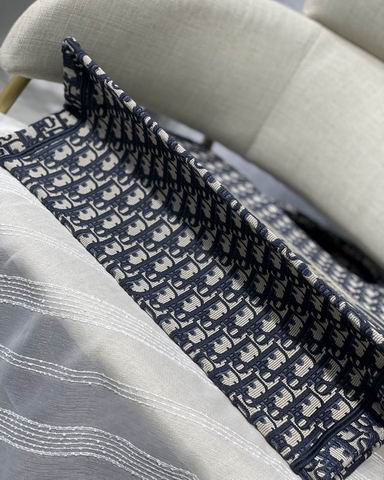 Dior M1286 L41.5x38x18cm yz (3)