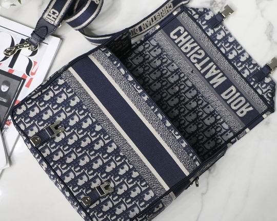 Dior M9021 28x24x12cm yz (8)