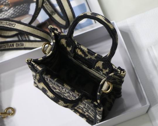Dior Mini tote 13.5x5x18cm wz (8)