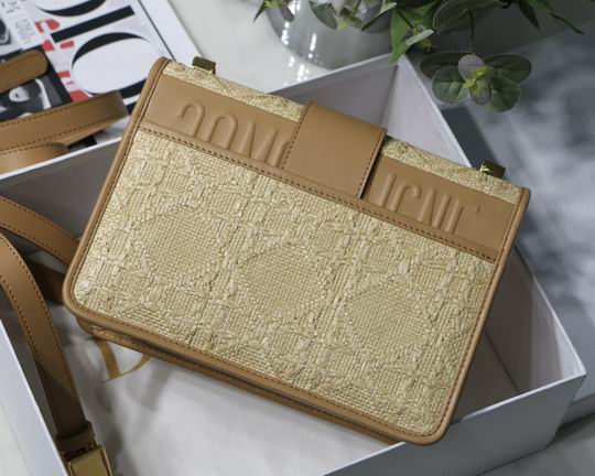 Dior Montaigne M9030 24x17x8cm yz (2)