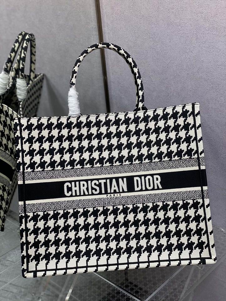 Dior Tote 42x35x18cm yz (1)