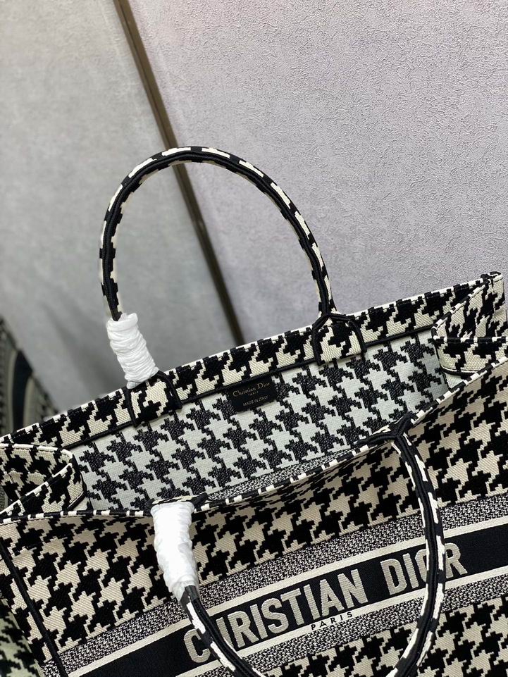 Dior Tote 42x35x18cm yz (9)
