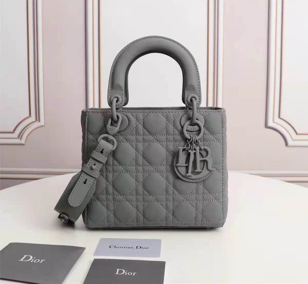 Dior Ultra-matte 7744 20x16.5x8cm wo (1)