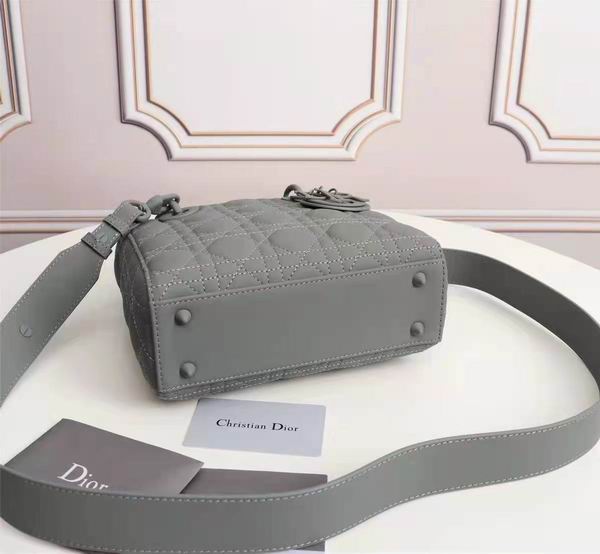 Dior Ultra-matte 7744 20x16.5x8cm wo (4)