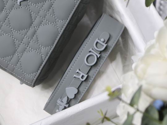 Dior Ultra-matte M8013 20cm wz (13)