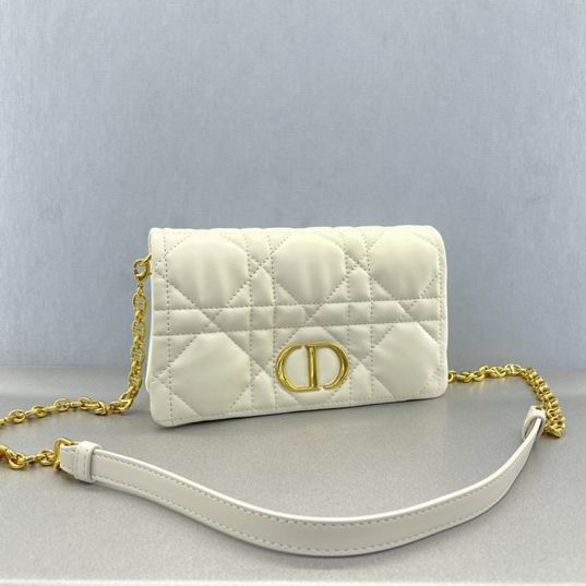 Dior montaigne woc 30cm yz (2)