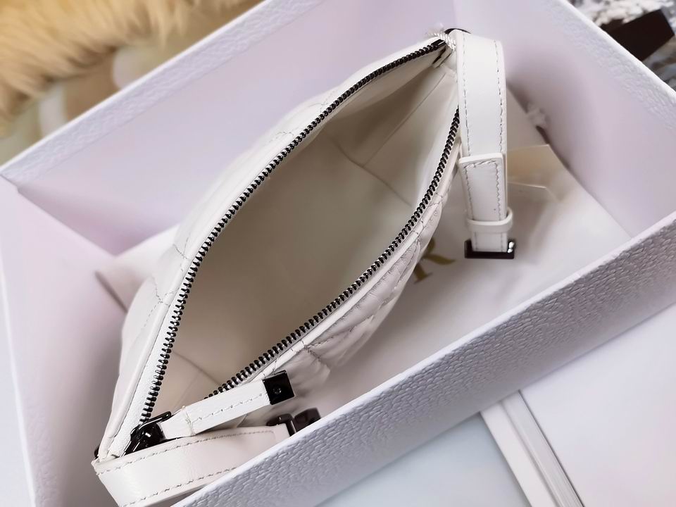 DiorTravel Nomad 15x10x8cm wo (16)