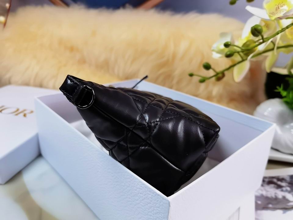 DiorTravel Nomad 22x13x9.5cm wo (5)