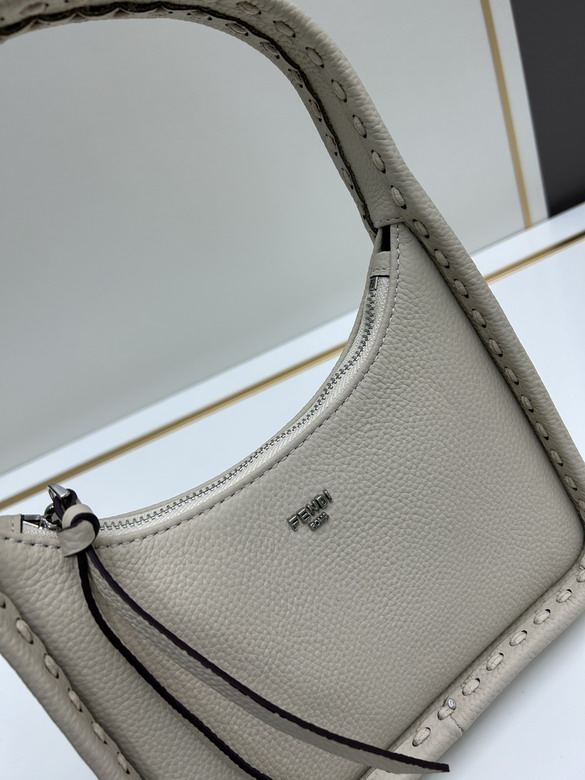 Fendi 21x28x7cm jj1_4