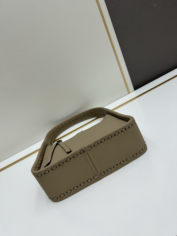 Fendi 21x28x7cm jj2_4