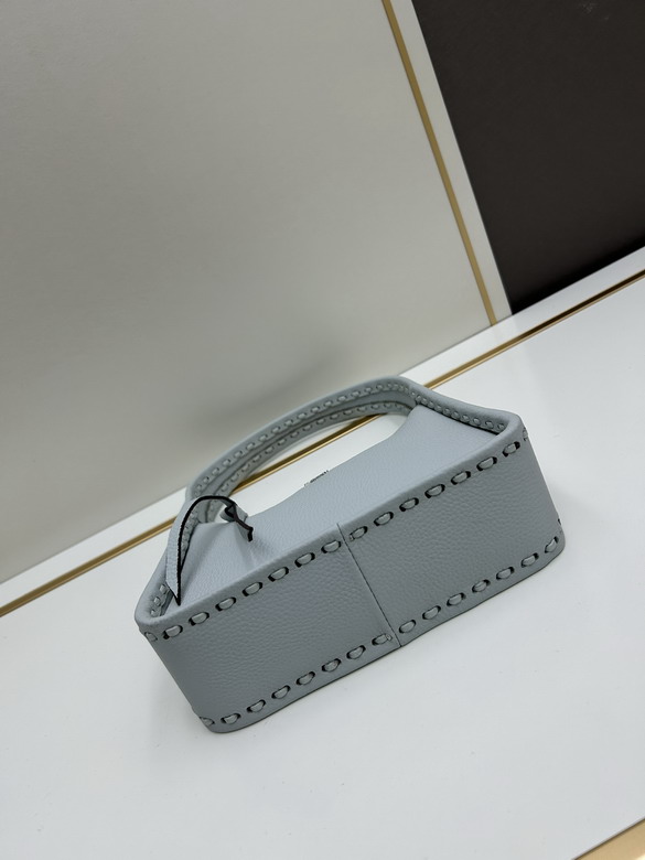 Fendi 21x28x7cm jj3_4