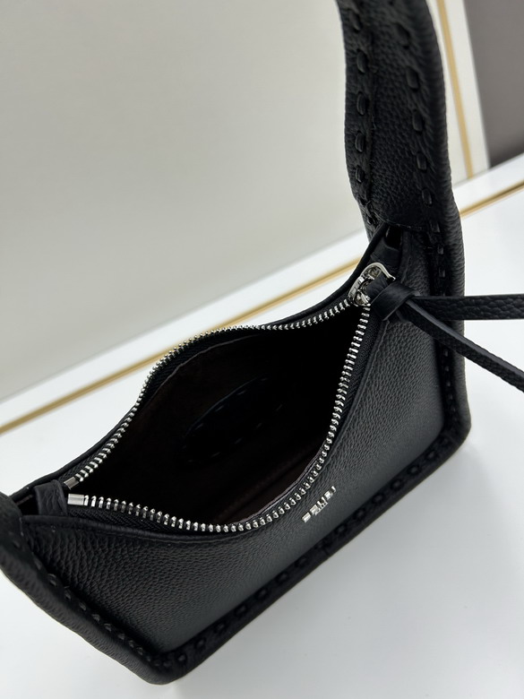 Fendi 21x28x7cm jj4_7