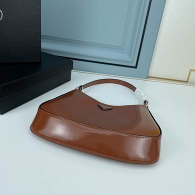 Hobo 499 26cm YW (21)