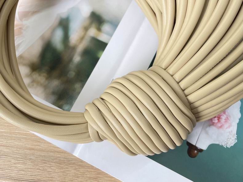 Knot 25x12x10 cm dl (24)