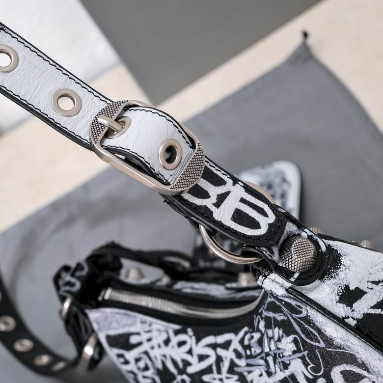 Le Cagole 26X12X6cm 032207 GY 2colour (8)