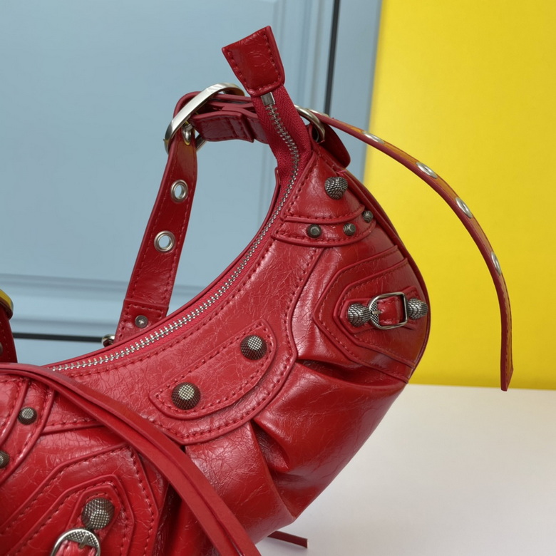 Le Cagole 26X13X9cm 072704 YW 1 (4)