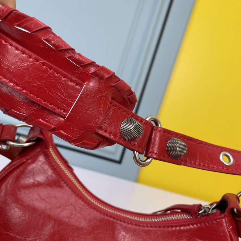 Le Cagole 26X13X9cm 072704 YW 1 (6)