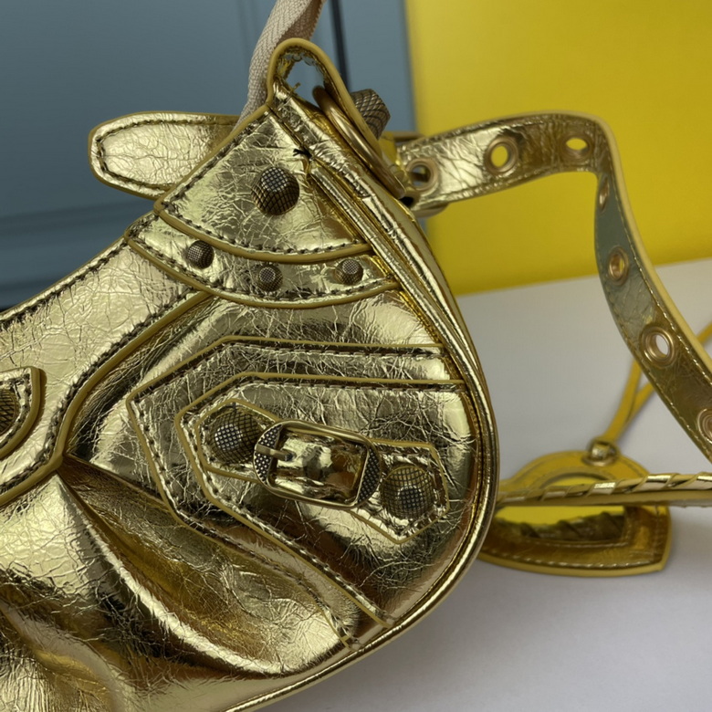 Le Cagole 26X13X9cm 072704 YW 3 (5)