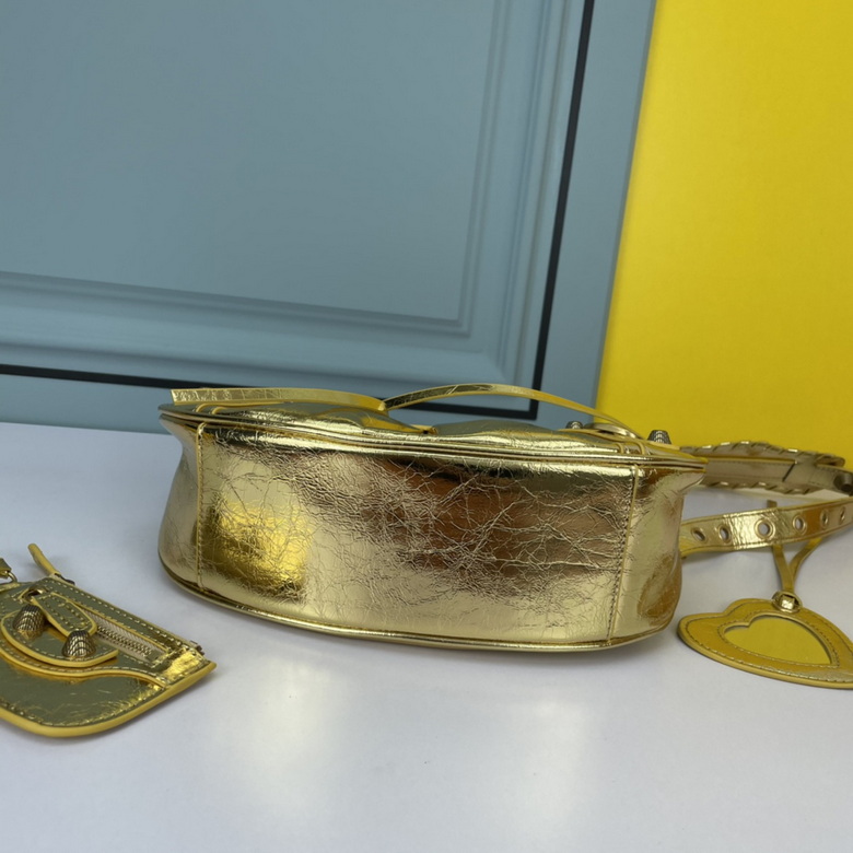 Le Cagole 26X13X9cm 072704 YW 3 (6)