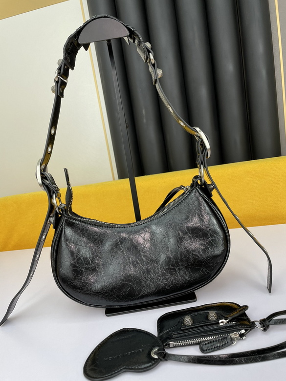 Le Cagole 26X13X9cm 072704 YW 8 (2)