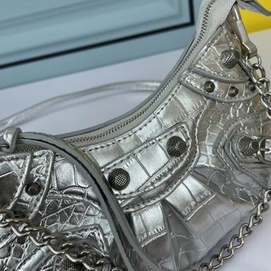 Le Cagole 669588 22X12X5cm YW (11)