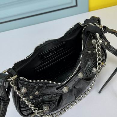 Le Cagole 669588 22X12X5cm YW (23)