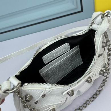 Le Cagole 669588 22X12X5cm YW (31)