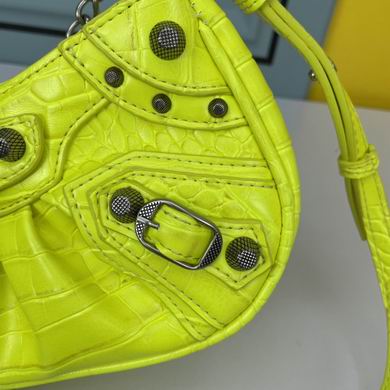 Le Cagole 669588 22X12X5cm YW (36)