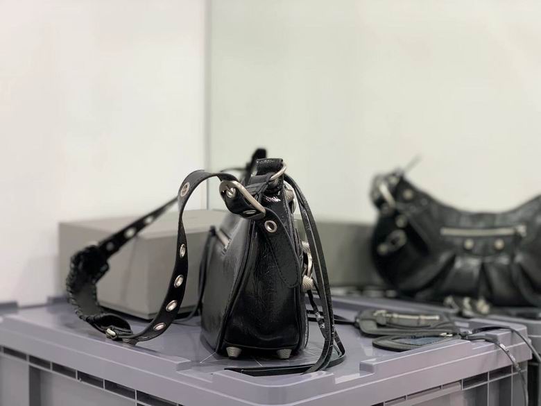 Le Cagole 671307 33X16X8.4cm GY 2 (2)