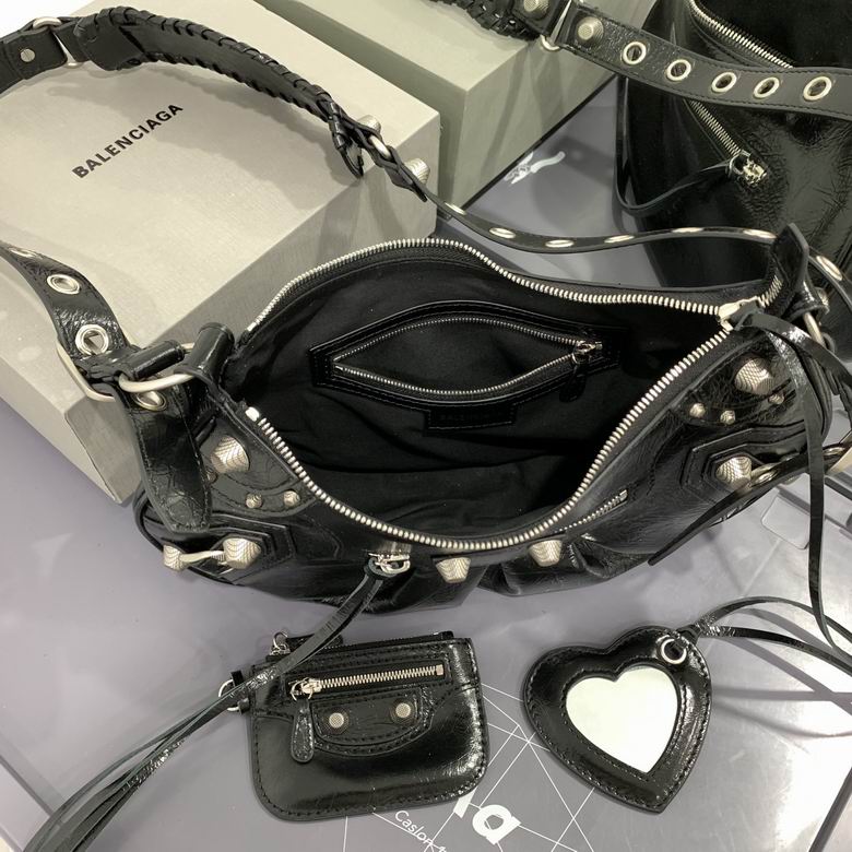 Le Cagole 671307 33X16X8.4cm GY 2 (7)