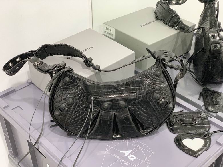 Le Cagole 671307 33X16X8.4cm GY 6 (7)