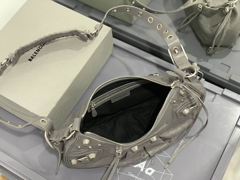 Le Cagole 671307 33X16X8.4cm GY 7 (8)