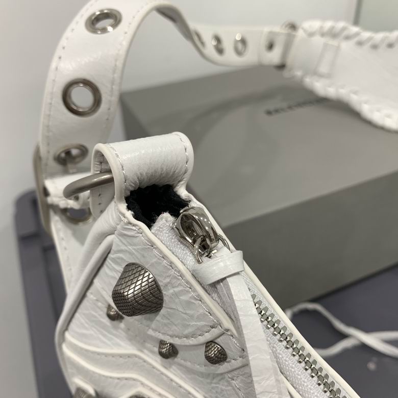 Le Cagole 671307 33X16X8.4cm GY 8 (7)