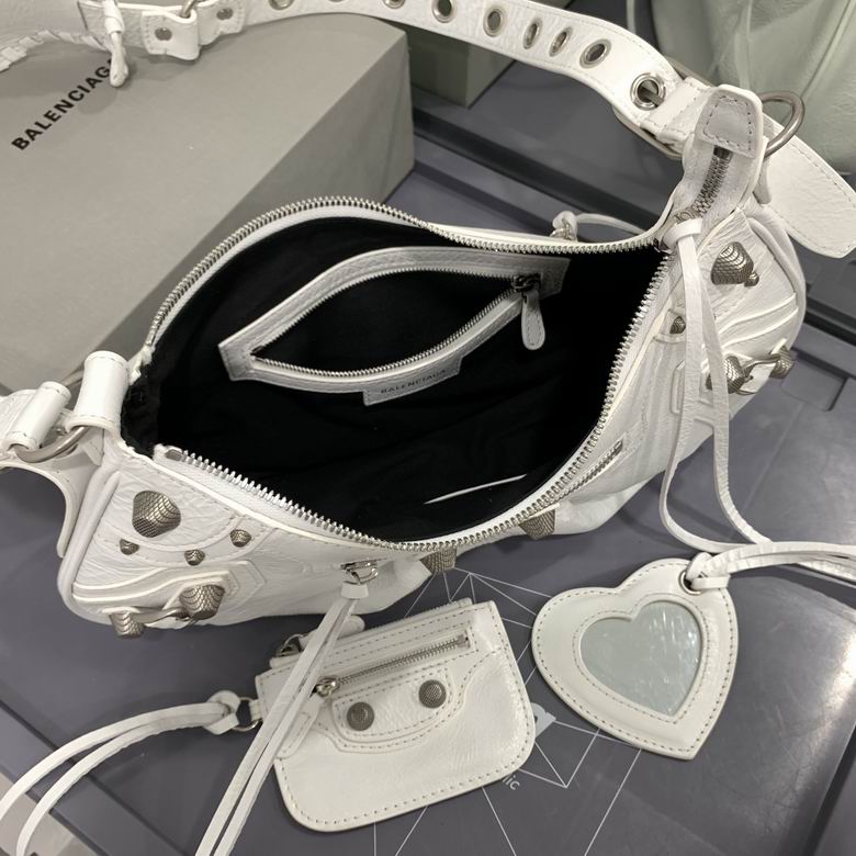 Le Cagole 671307 33X16X8.4cm GY 8 (8)