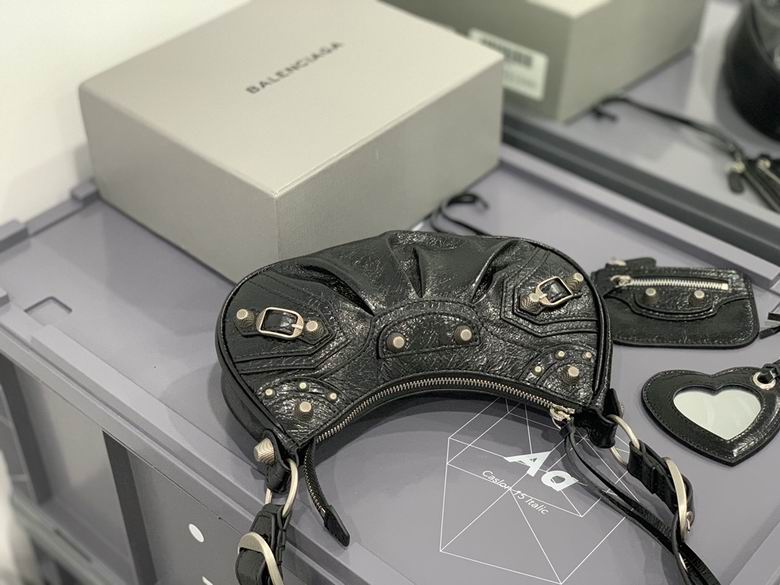 Le Cagole 671409 25X16X6.5cm GY 7 (4)