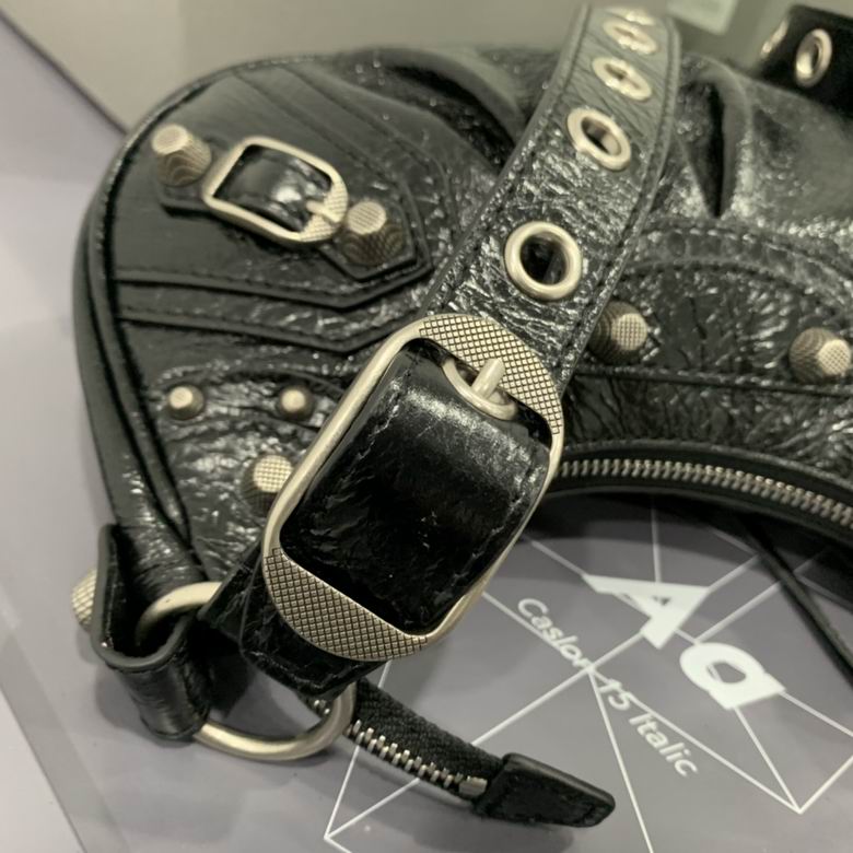 Le Cagole 671409 25X16X6.5cm GY 7 (6)