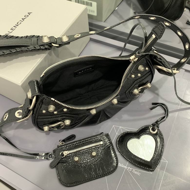 Le Cagole 671409 25X16X6.5cm GY 7 (7)