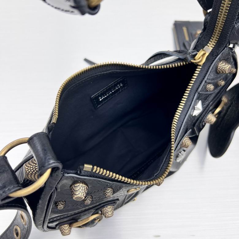 Le Cagole 92718 26X16X9.9cm GY 8 (9)