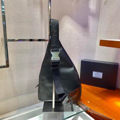 Leather 2VZ092 26.5x37.5x10cm ap (5)