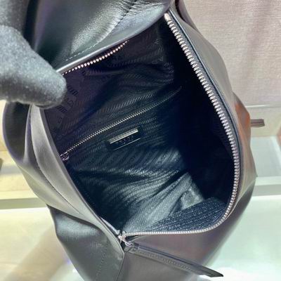 Leather 2VZ092 26.5x37.5x10cm ap (8)