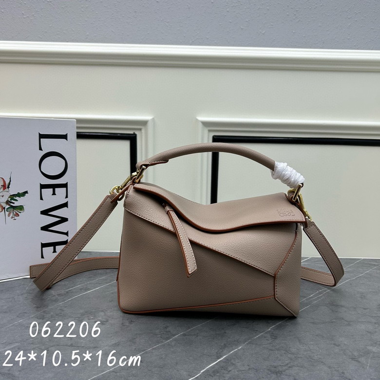 Loewe 062206 24x10 5x16cm jj1_3