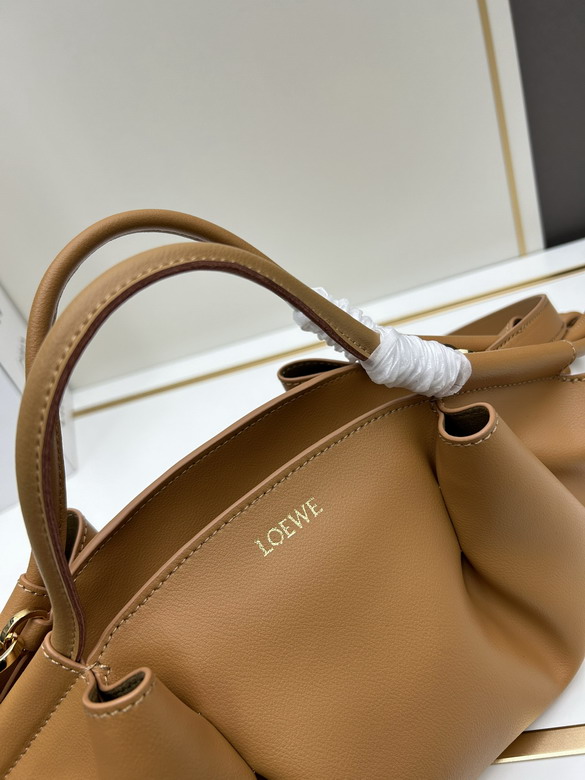 Loewe S062247 35x11 5x21cm jj1_5