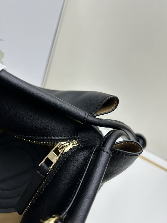 Loewe S062247 35x11 5x21cm jj_8