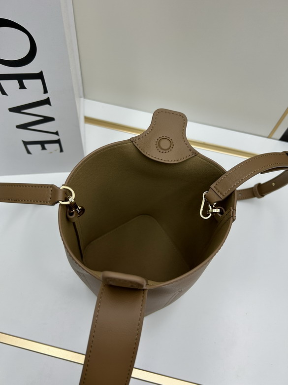 Loewe S260408 16x16x19 5cm jj2_5