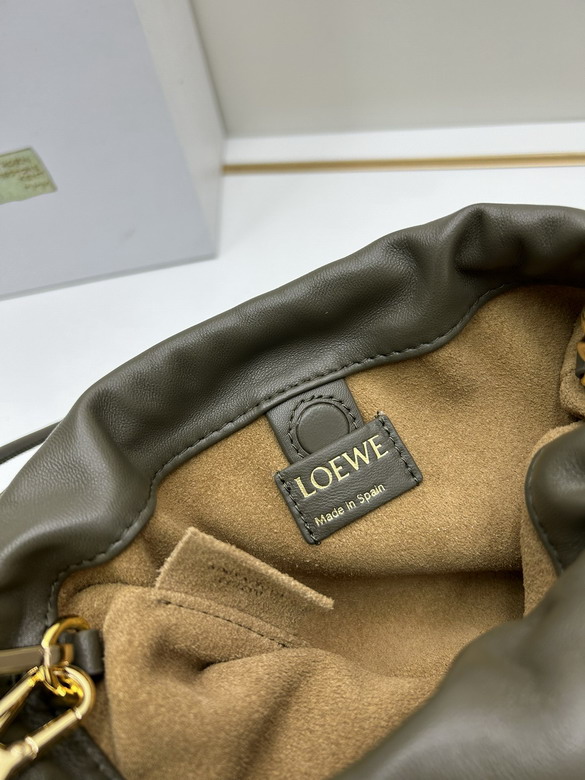 Loewe S260810 23x5 5x17cm jj4_8