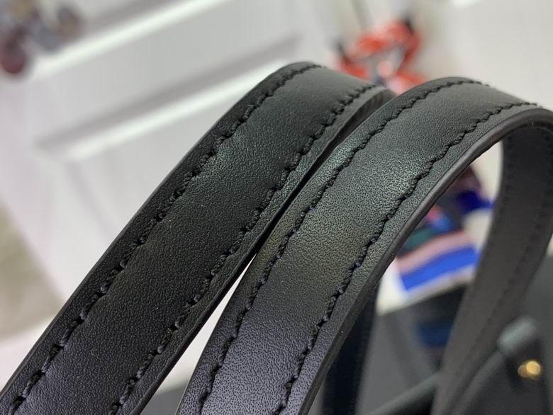 M23834 35X27X14cm YG 9